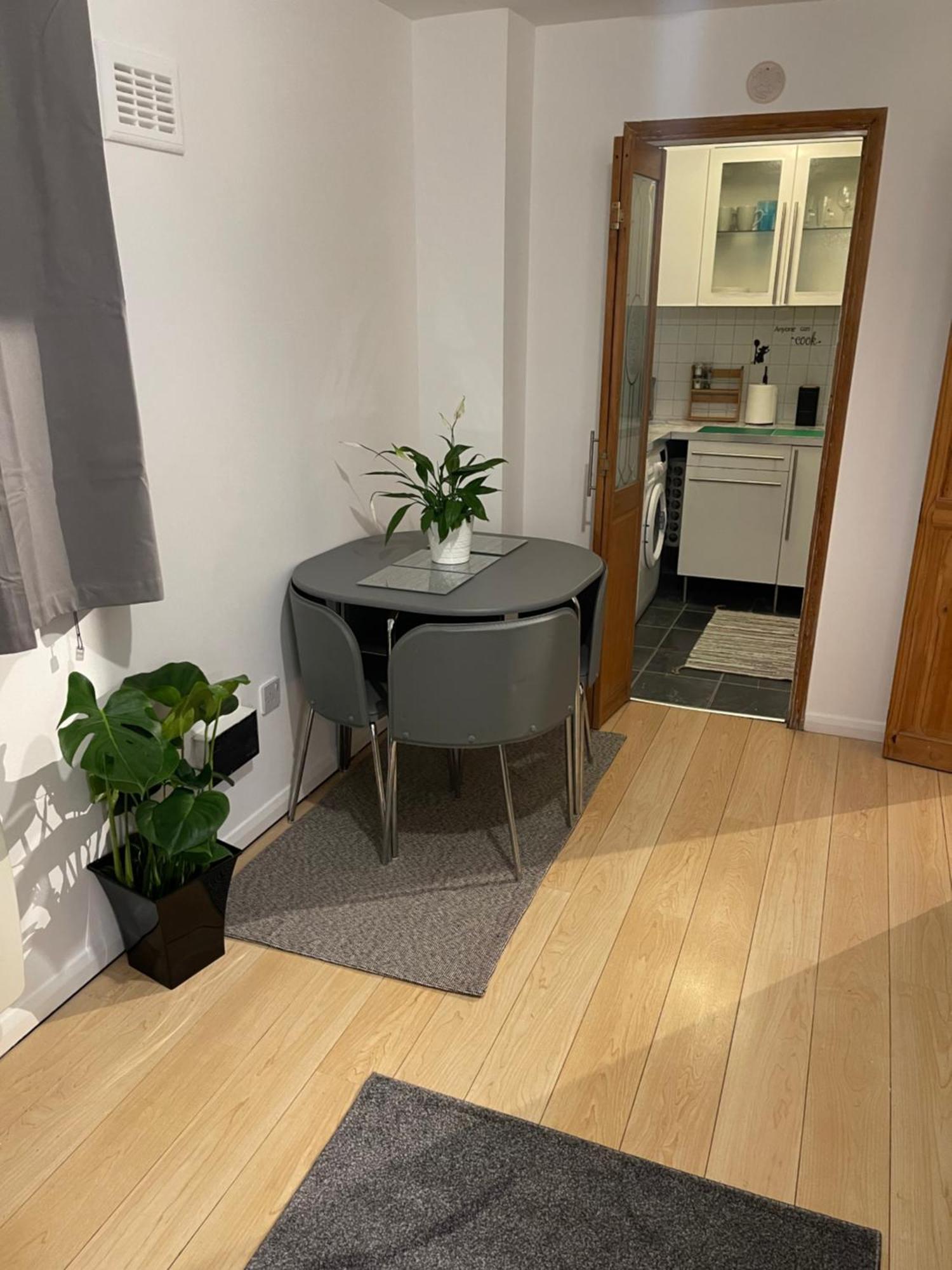 Cosy Flat Behind A Creekbeach In Grays Exterior foto